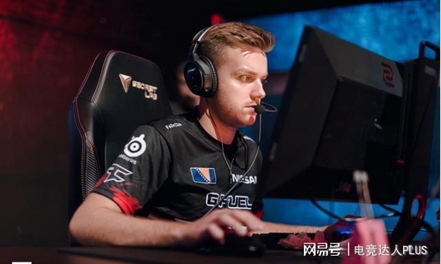 FNC碾压V5，Crisp完成史诗逆转宿命之战小组赛，强势挺进下一轮