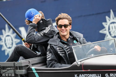 开云官网-关于红牛车队逆转哈斯车队，拉塞尔惊艳四座的信息