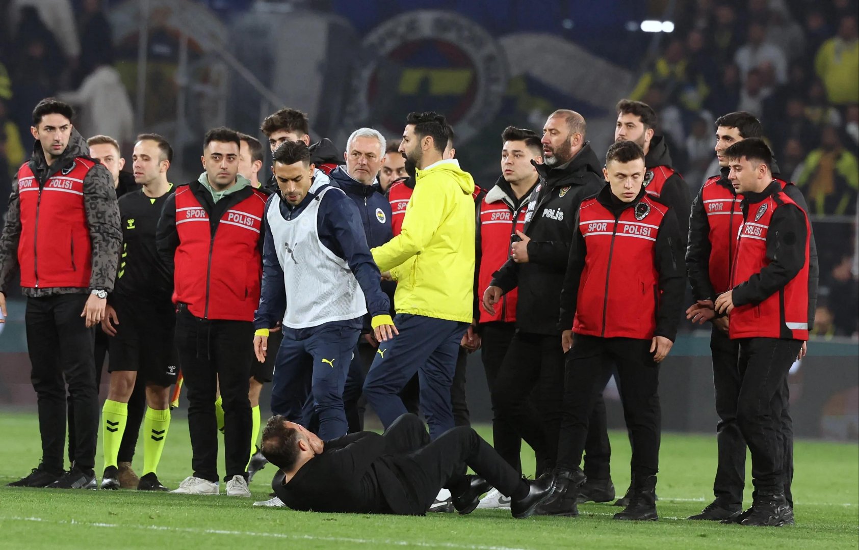 巴西逆转土耳其,穆勒点燃赛场 巴西逆转土耳其,穆勒点燃赛场